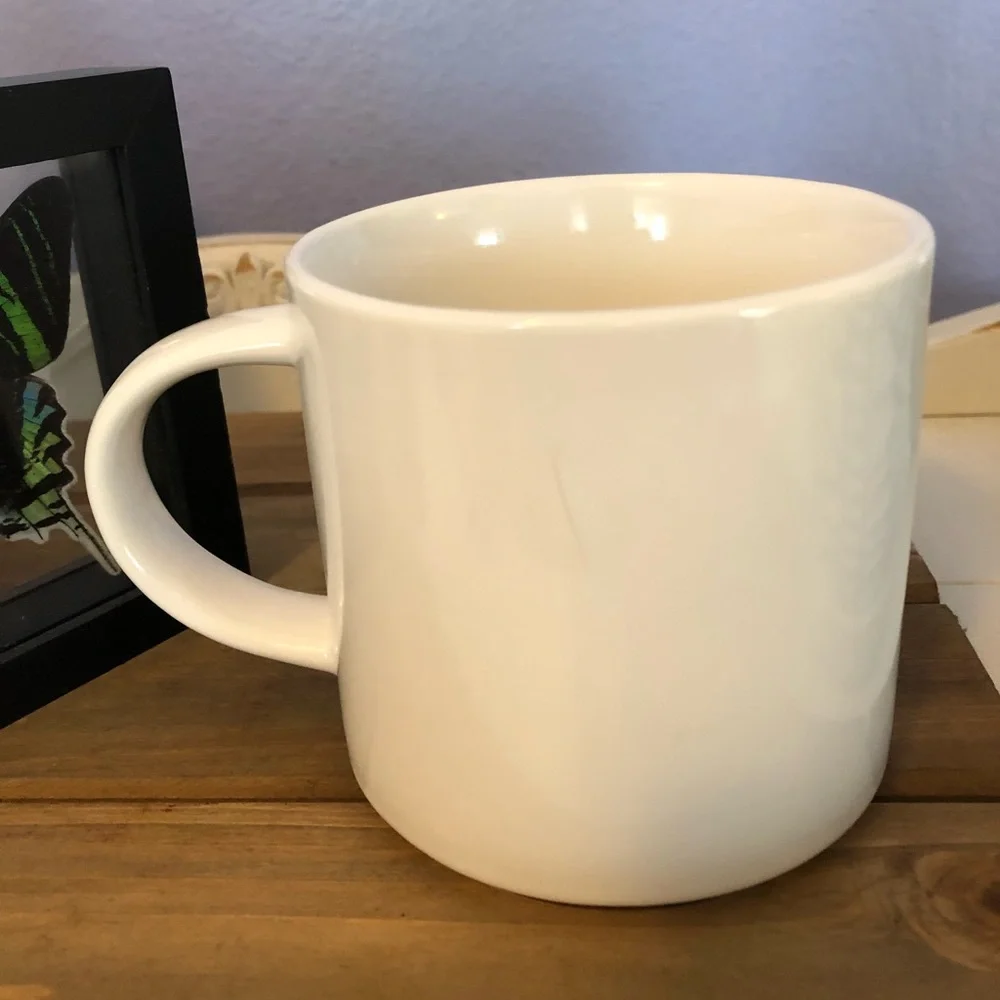 Williams Sonoma Gold Monogram G mug